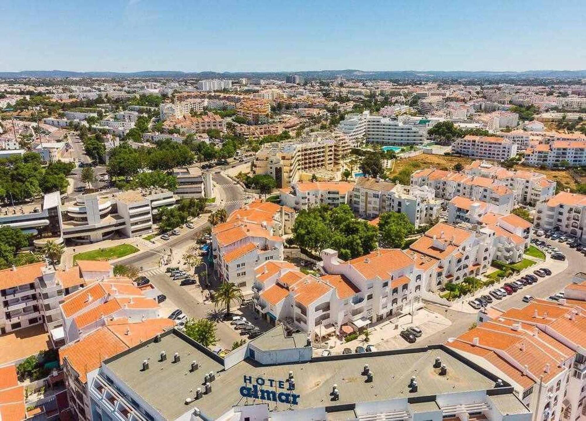 Central Town 2-Bedroom Apartment Albufeira Eksteriør billede